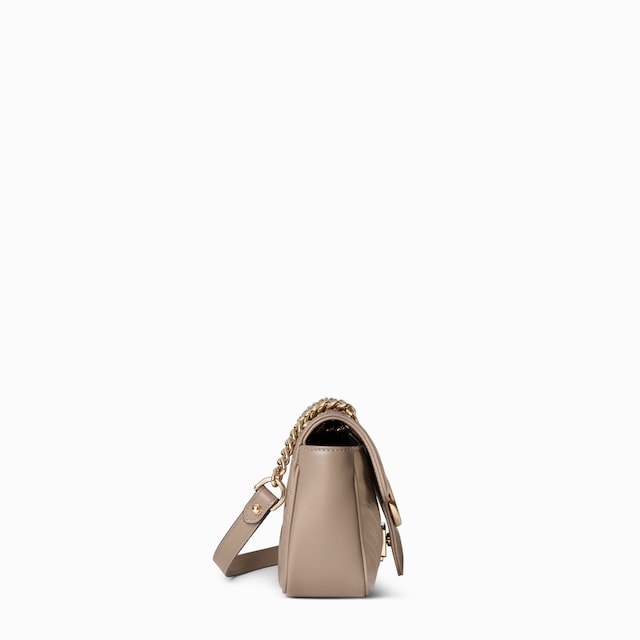 GG Marmont small shoulder bag