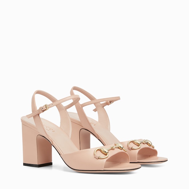 Sandalia con Horsebit para mujer