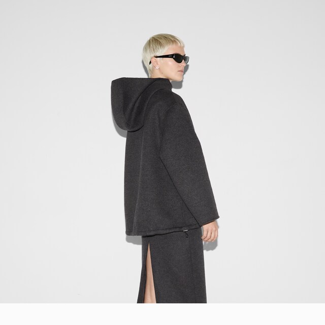 Embroidered wool and silk hooded jacket - image 4
