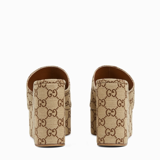 Women's wedge sandal with Horsebit