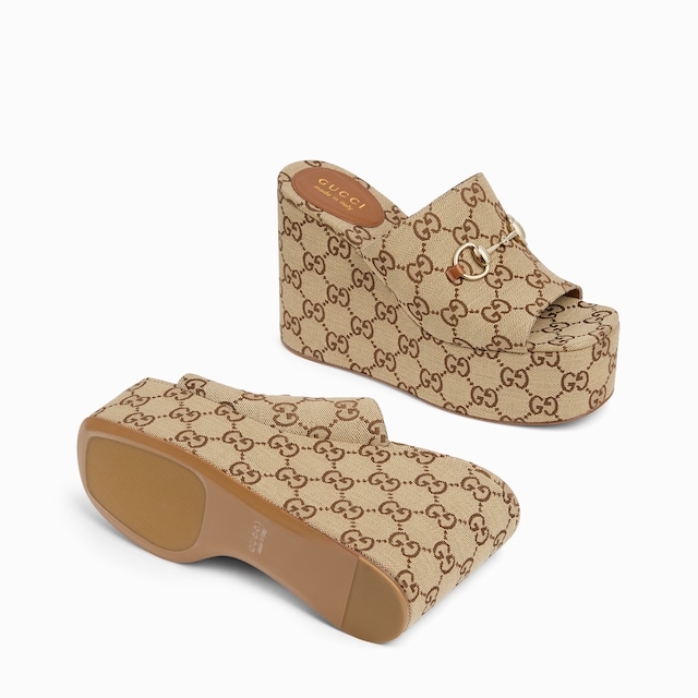 Women's wedge sandal with Horsebit