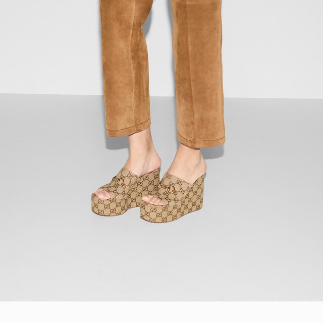 Women's wedge sandal with Horsebit