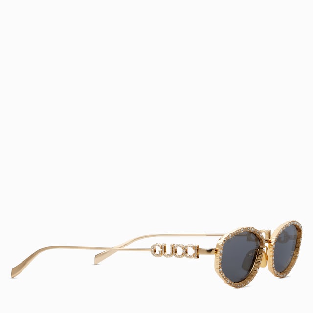 Sonnenbrille mit ovalem Rahmen