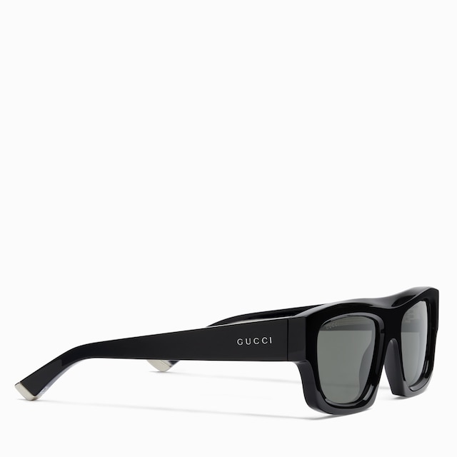 Sonnenbrille mit rechteckigem Rahmen