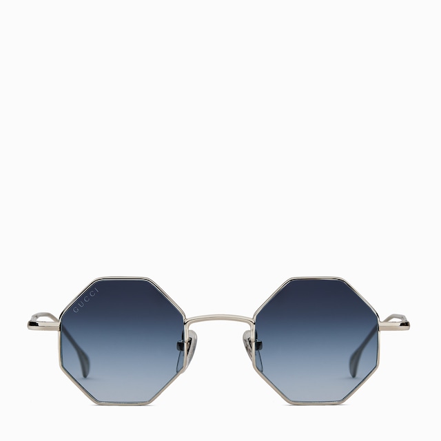 Gafas de sol con montura geométrica