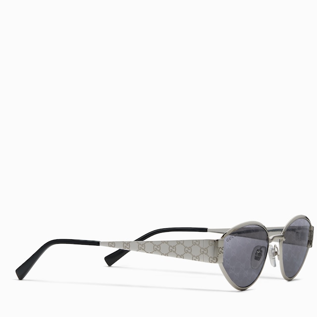 Sonnenbrille mit geometrischem Rahmen