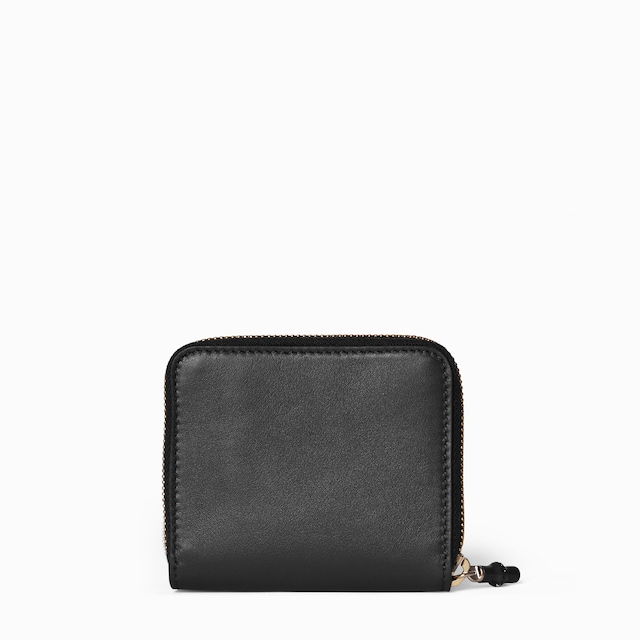 Small wallet with bamboo