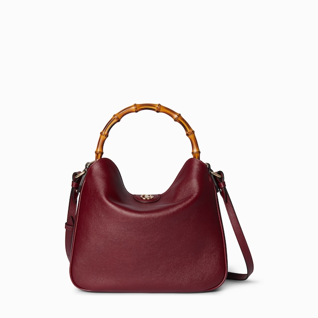 حقيبة الكتف Gucci Diana متوسطة الحجم