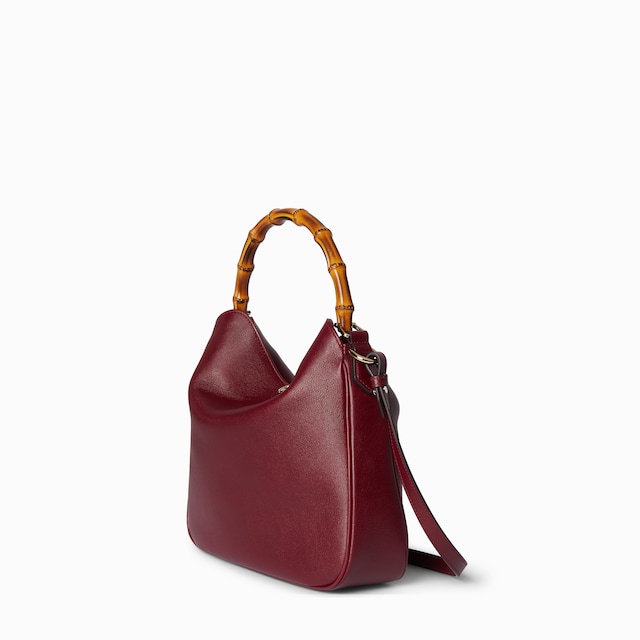 حقيبة الكتف Gucci Diana متوسطة الحجم