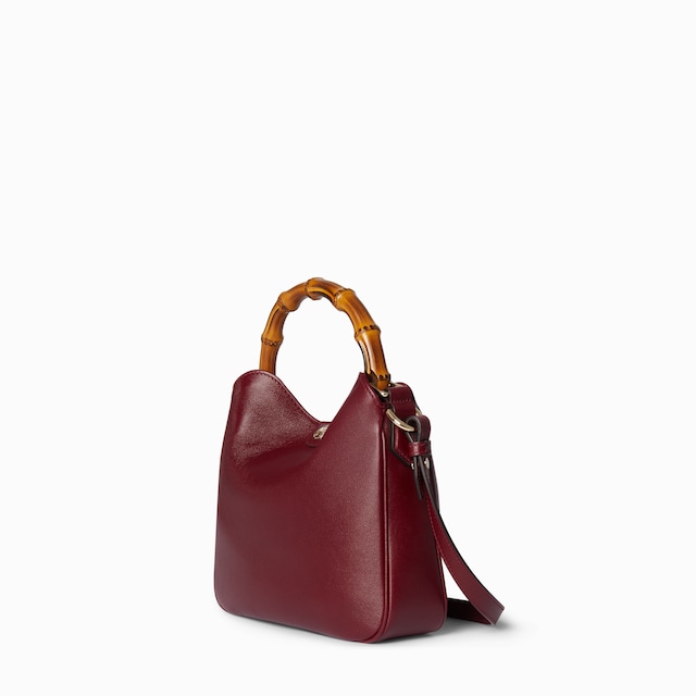 حقيبة الكتف Gucci Diana صغيرة الحجم