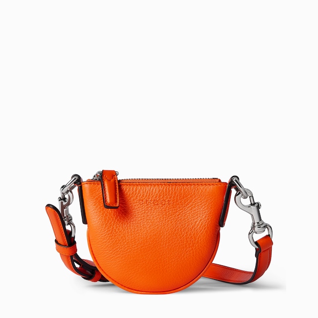 Gucci B nano bag