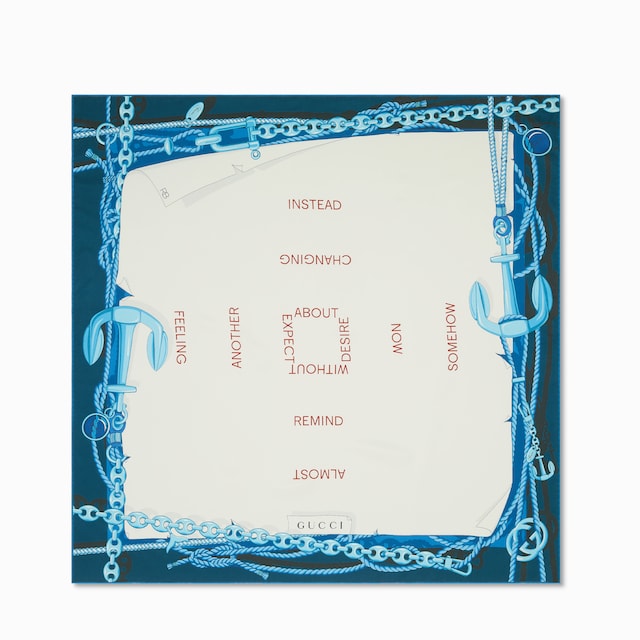 ⚪︎極美品 グッチ GG柄 シルク 蜂 リボンスカーフ ブラウン系×ネイビー系 ⚪︎極美品 グッチ GG柄 シルク 蜂 リボンスカーフ ブラウン系