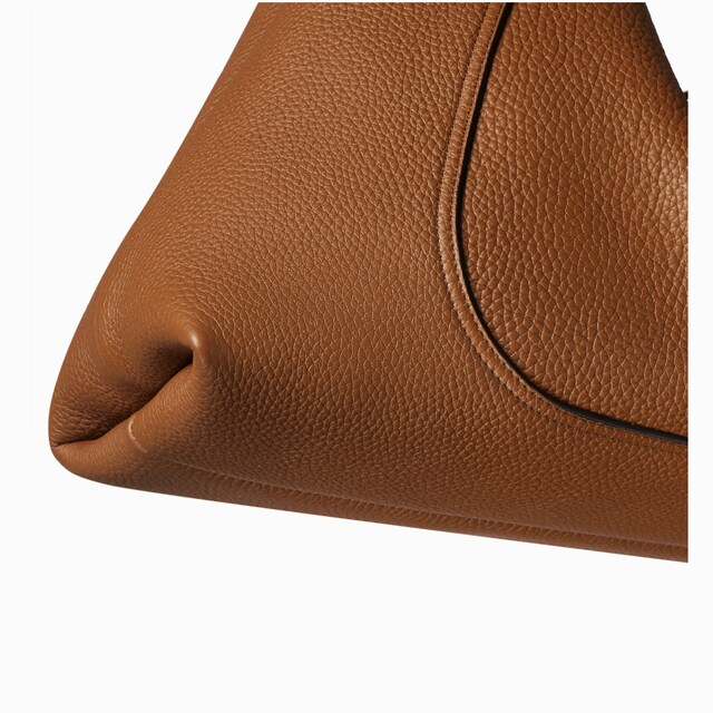 Gucci Softbit maxi shoulder bag - image 2