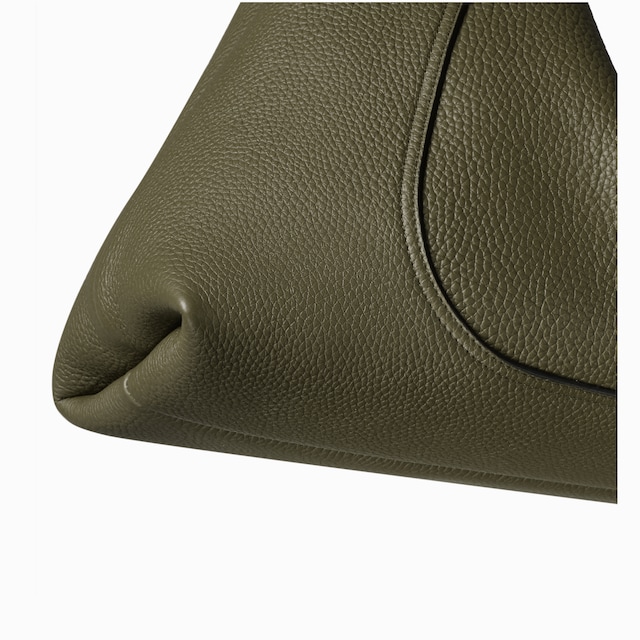 Gucci Softbit maxi shoulder bag - image 3