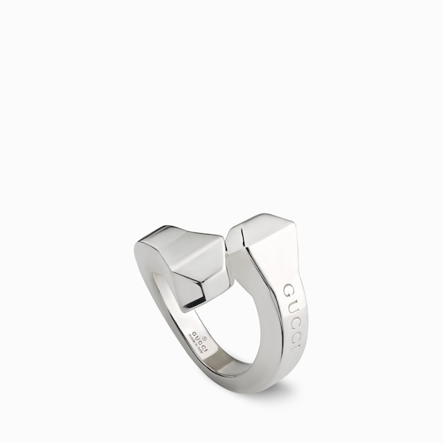 Chiodo band ring