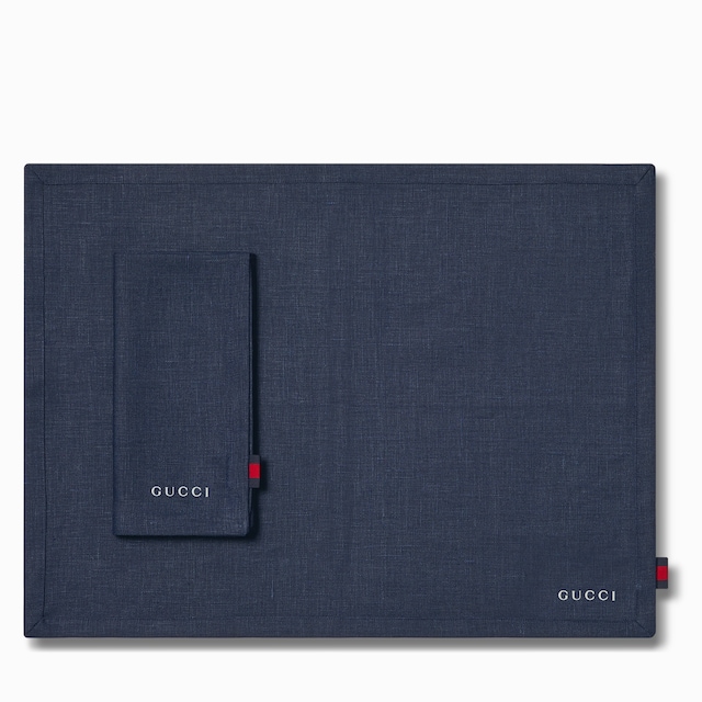 Tischset und Serviette aus Leinen