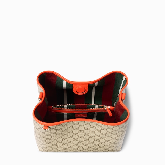 GG Emblem medium bucket bag