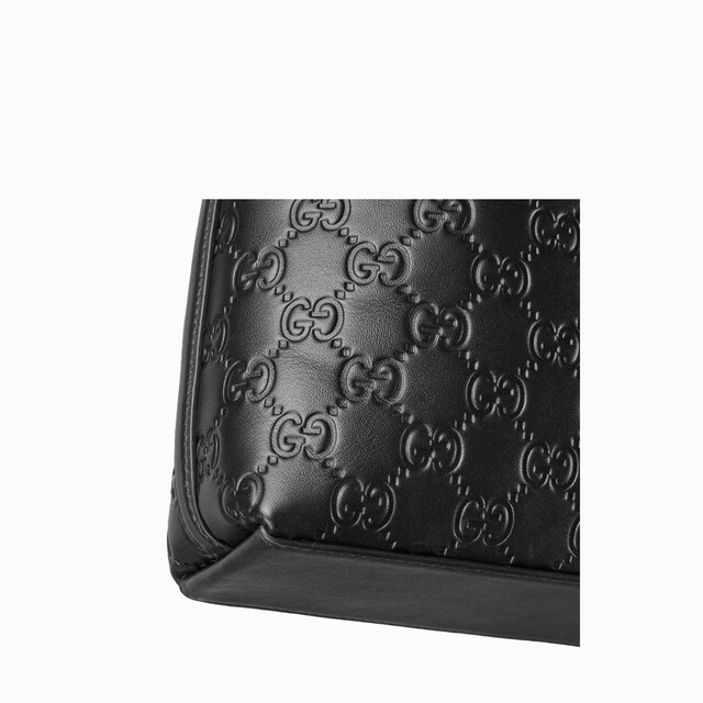 GG Emblem nano bucket bag - image 5