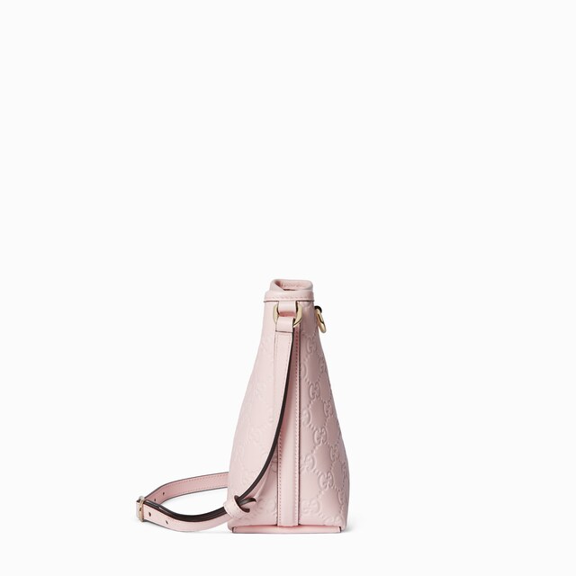 Gucci GGパターン 小型バッグ グッチ】初夏に大人が買うべき新作小物5選。GGパターンのバック