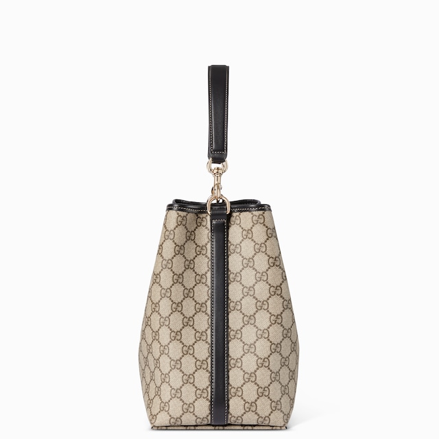 GG Emblem medium bucket bag