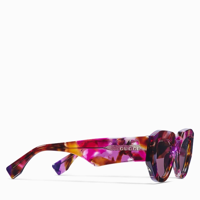 Cat eye frame sunglasses