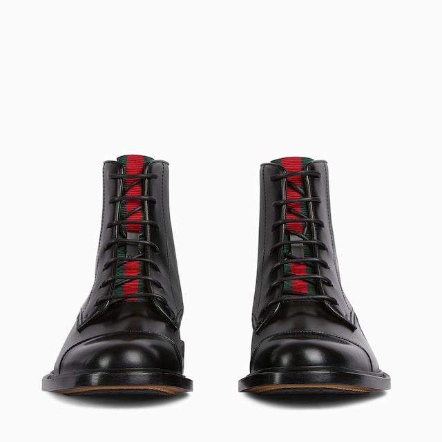 Men's lace-up boot with Web