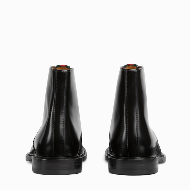 Men's lace-up boot with Web