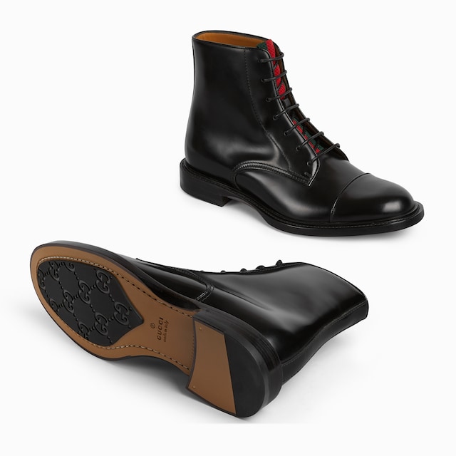 Men's lace-up boot with Web