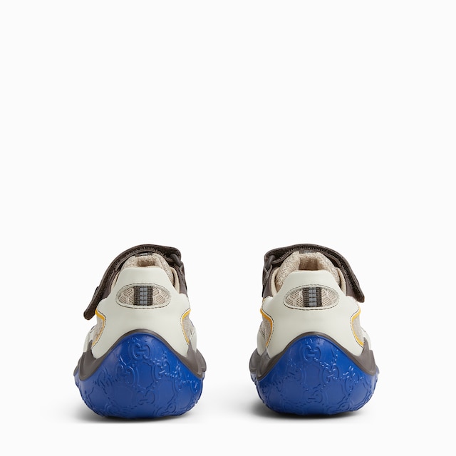 Children's sneaker