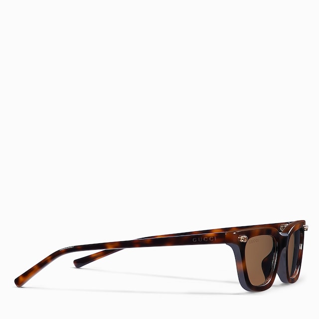 Cat eye frame sunglasses