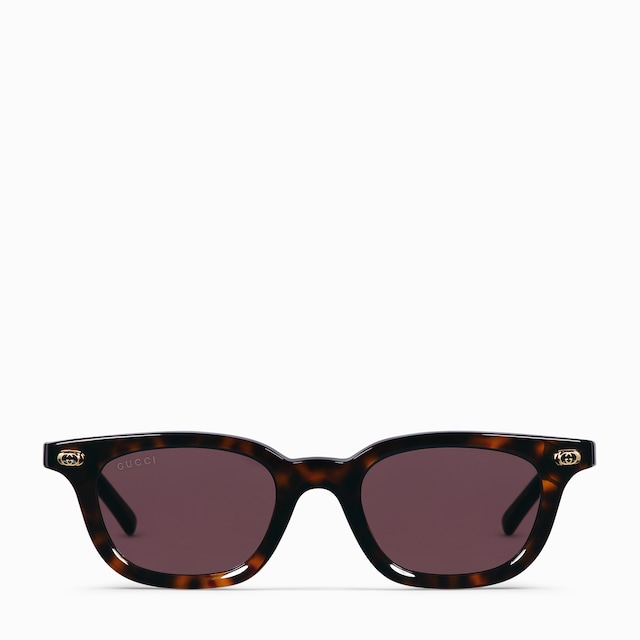 Sonnenbrille mit ovalem Rahmen