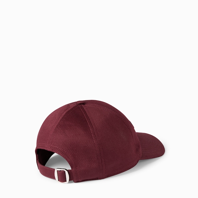 Cotton baseball hat with embroidery