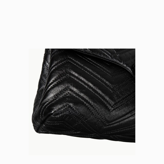 GG Marmont medium shoulder bag - image 5