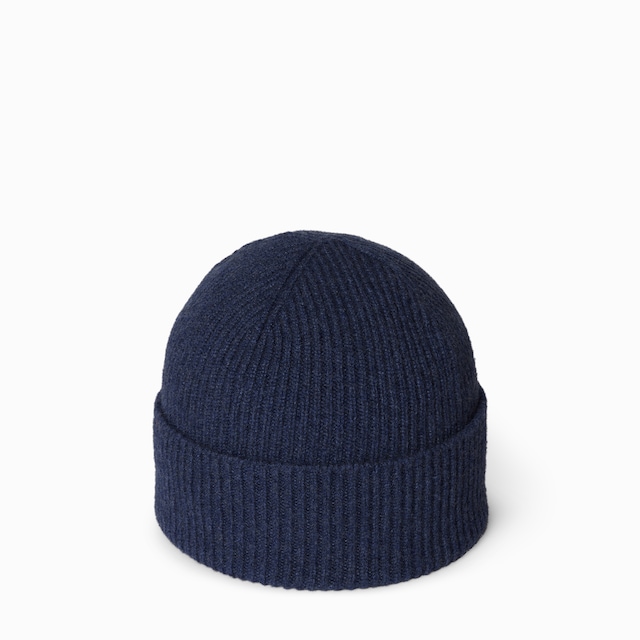 Cashmere hat with patch
