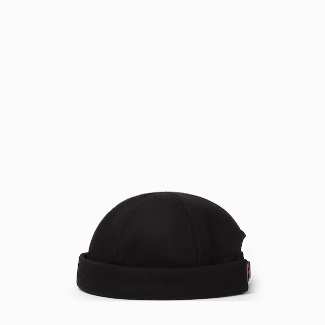 Wool hat with embroidery