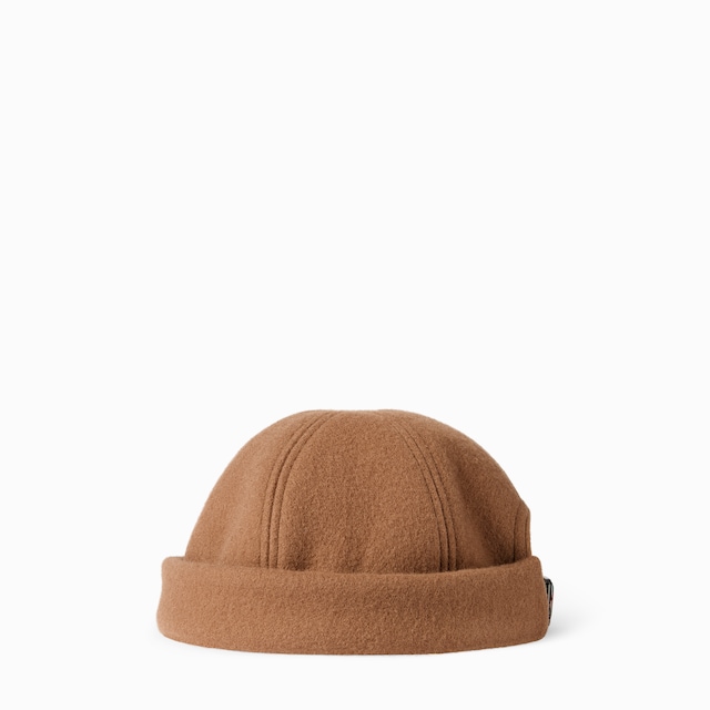 Wool hat with embroidery