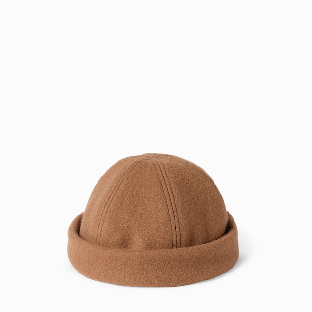 Wool hat with embroidery