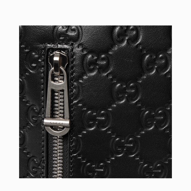 GG Emblem small crossbody bag - image 4