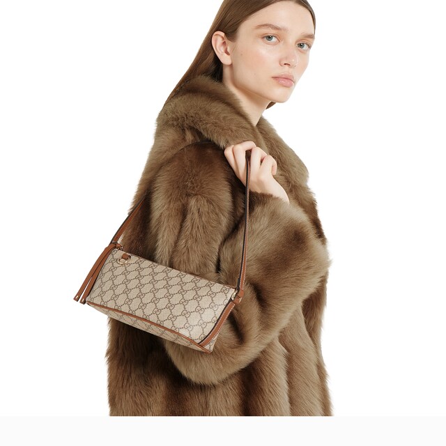 GG Emblem small shoulder bag - image 3