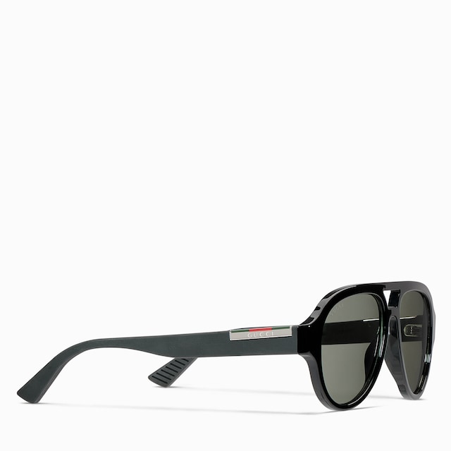 Pilot sunglasses