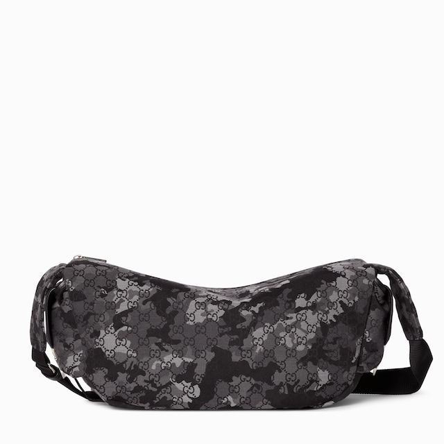 กระเป๋า GG canvas large crossbody bag