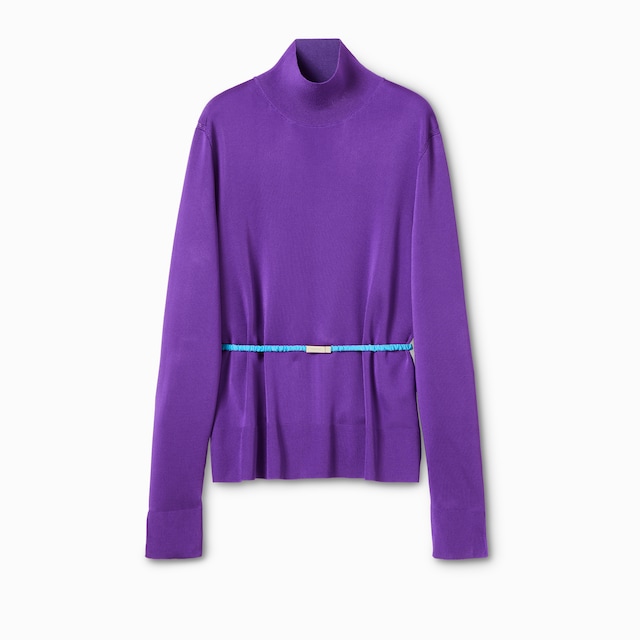 Crêpe fabric turtleneck