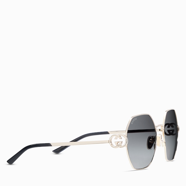 Oval frame sunglasses