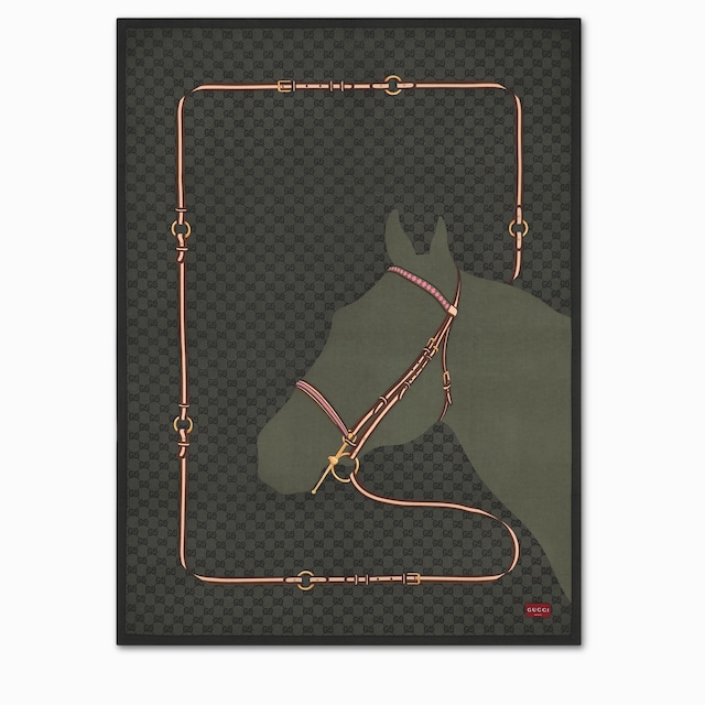 بطانية من الصوف مزيّنة بطبعة