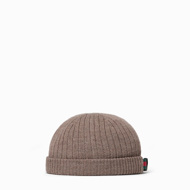 Gorro de punto de lana acanalado