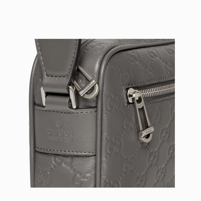 GG Emblem small crossbody bag - image 2