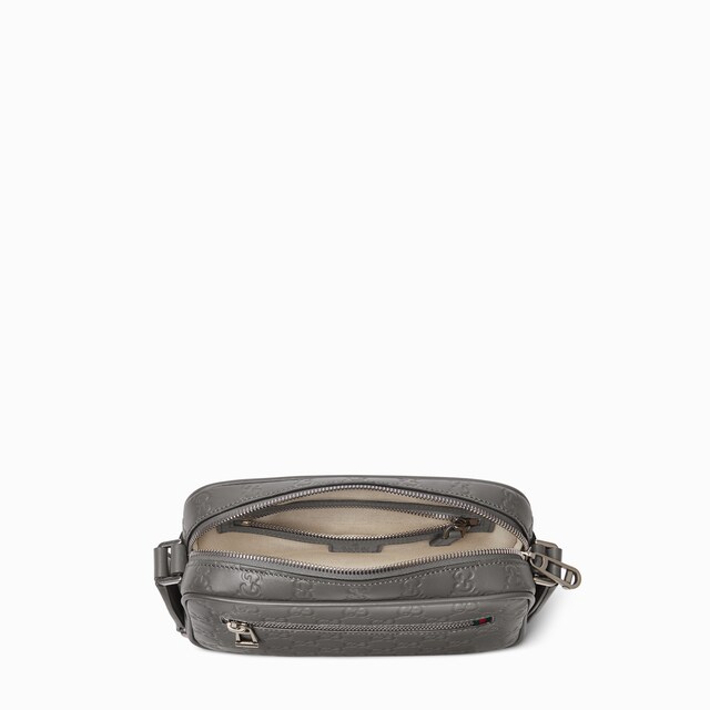 GG Emblem small crossbody bag - image 4