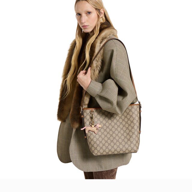 GG Emblem small shoulder bag - image 2
