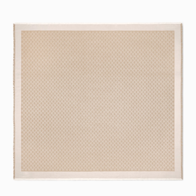 Chal de seda y lana con GG