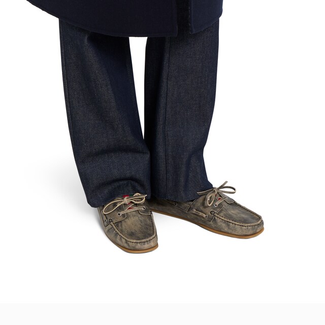 Men's boat shoe